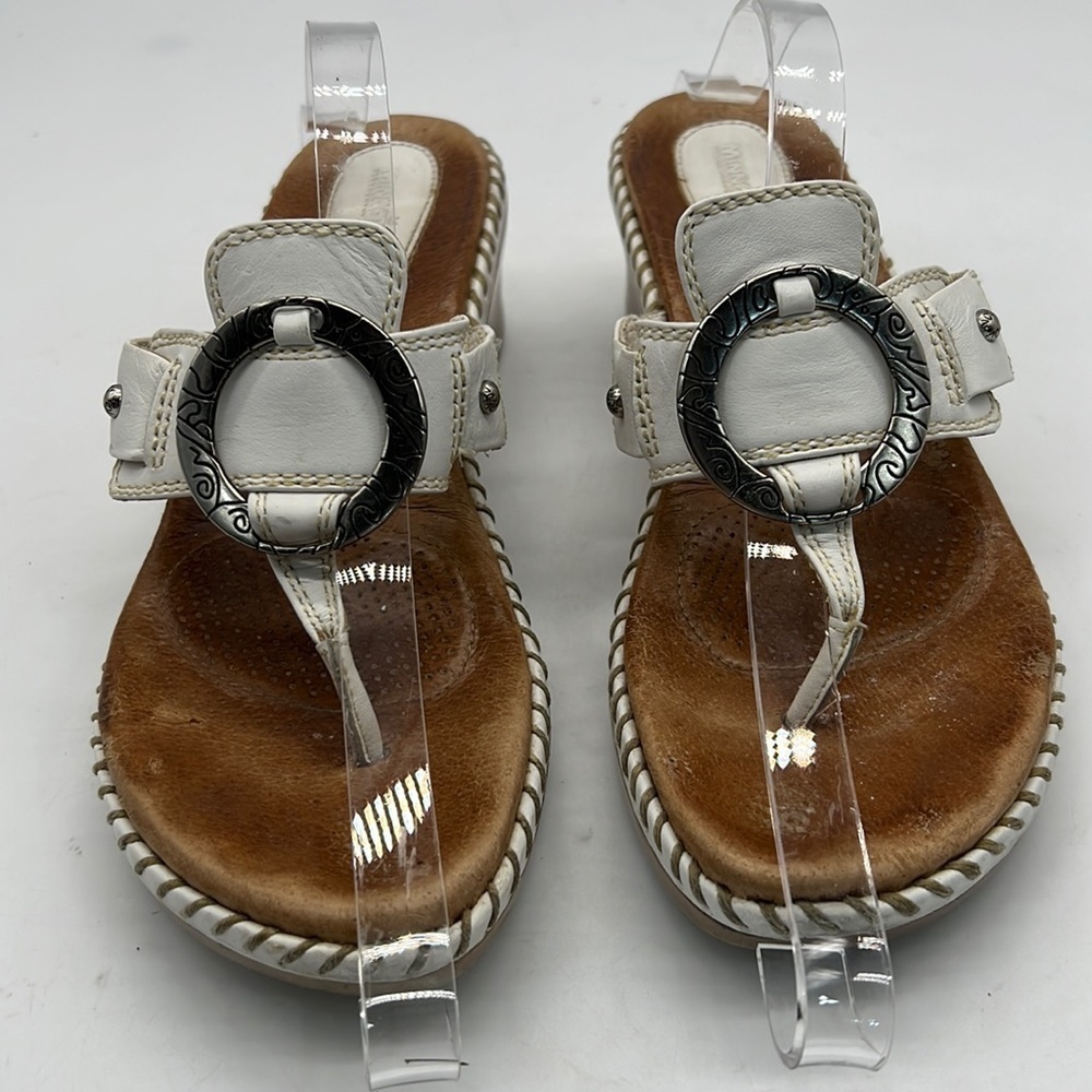 Minnetonka Denver White Leather Sandals size 7.5